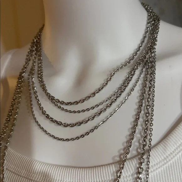 Elegant Silver Layered Necklace - Picture 3 of 5